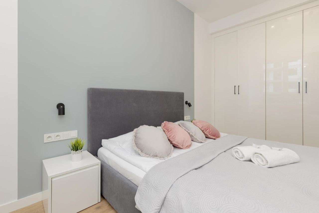 Wola Pet-Friendly Apartments With Ac Slawinska By Noclegi Renters วอร์ซอ ภายนอก รูปภาพ