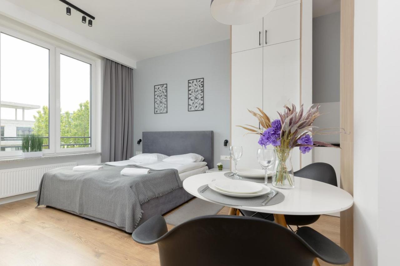 Wola Pet-Friendly Apartments With Ac Slawinska By Noclegi Renters วอร์ซอ ภายนอก รูปภาพ
