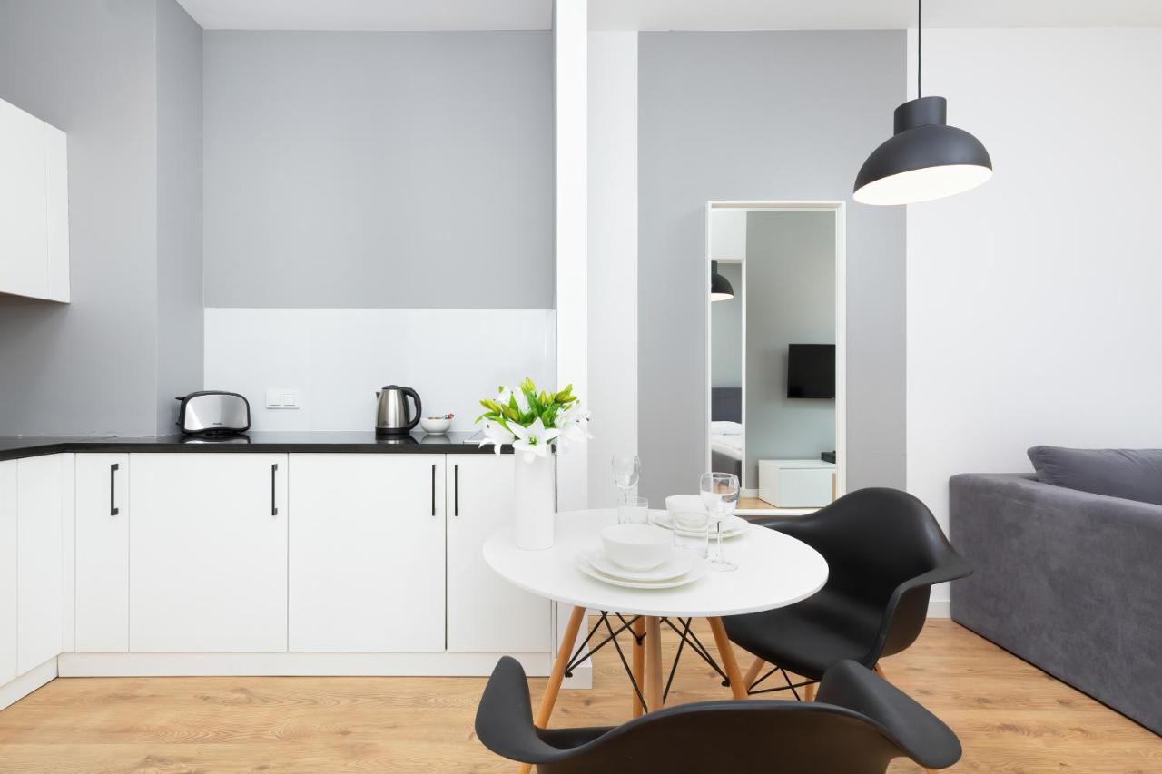 Wola Pet-Friendly Apartments With Ac Slawinska By Noclegi Renters วอร์ซอ ภายนอก รูปภาพ