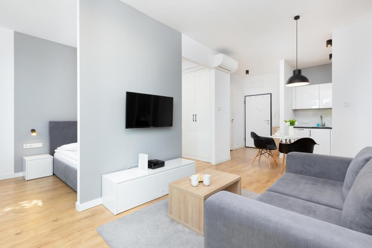 Wola Pet-Friendly Apartments With Ac Slawinska By Noclegi Renters วอร์ซอ ภายนอก รูปภาพ
