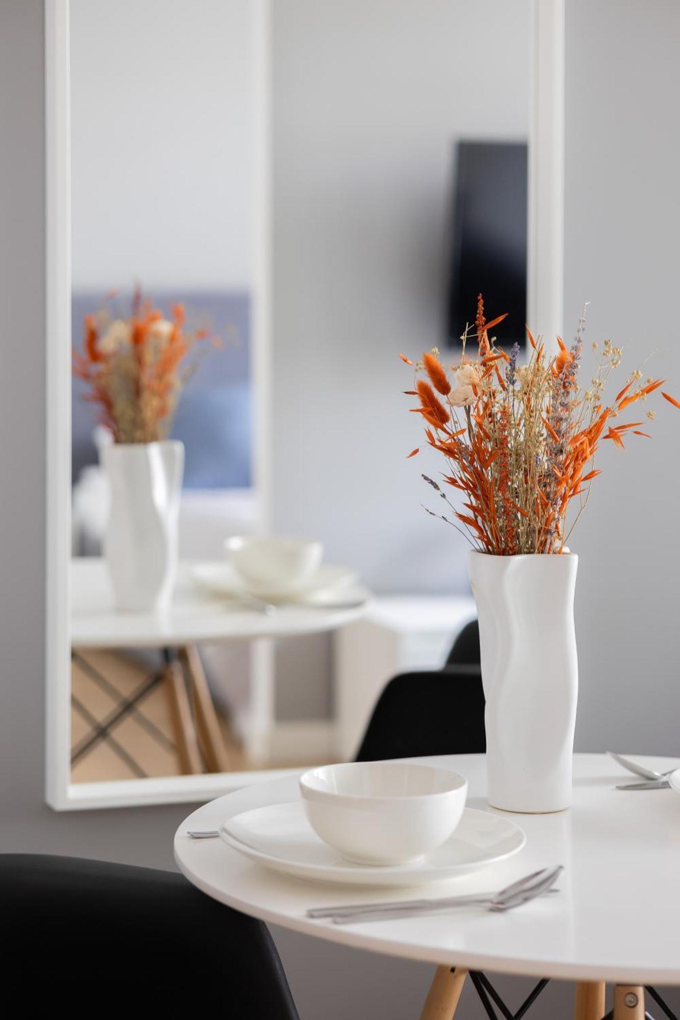 Wola Pet-Friendly Apartments With Ac Slawinska By Noclegi Renters วอร์ซอ ภายนอก รูปภาพ